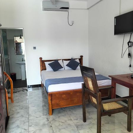 Hotel Sun Blue Упувели Екстериор снимка