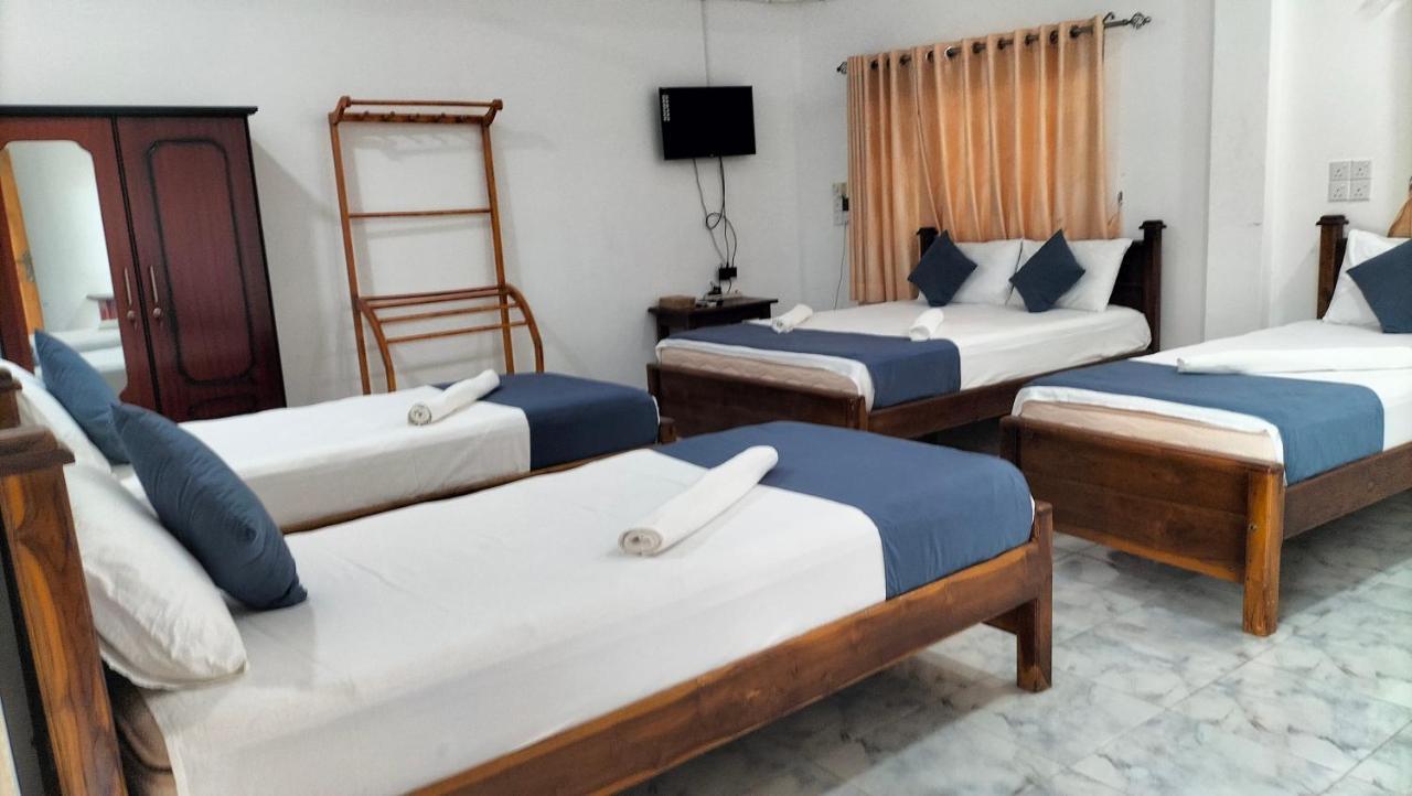 Hotel Sun Blue Упувели Екстериор снимка