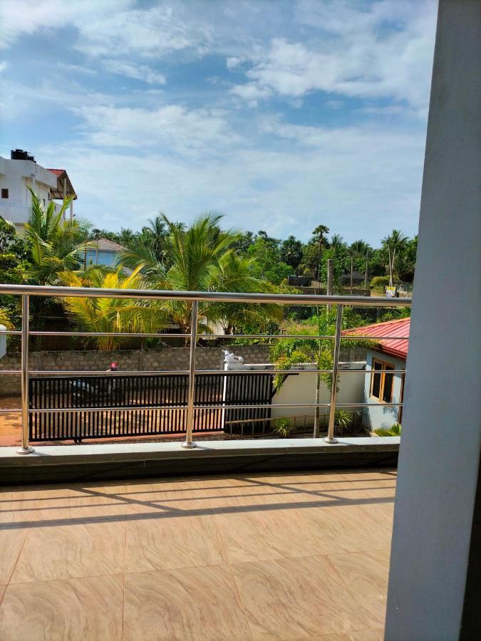 Hotel Sun Blue Упувели Екстериор снимка